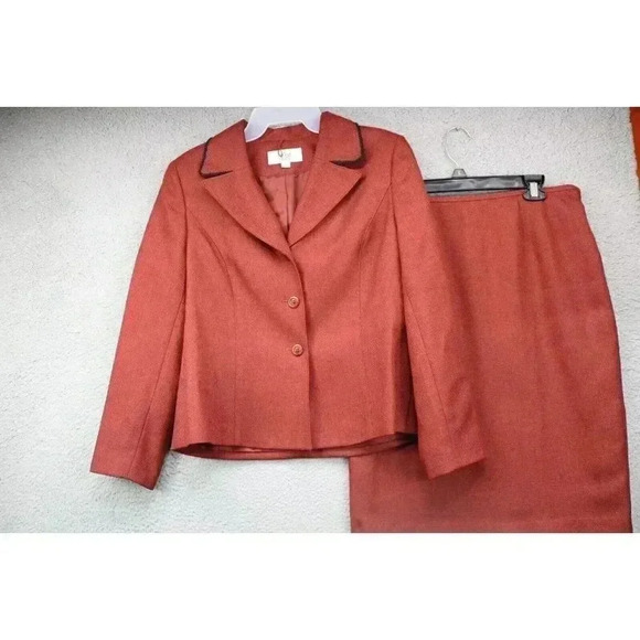 Le Suit Petite-Skirt Suit-Rust Color-Size 10P-3-Button-Office Wear-Career - Picture 1 of 13